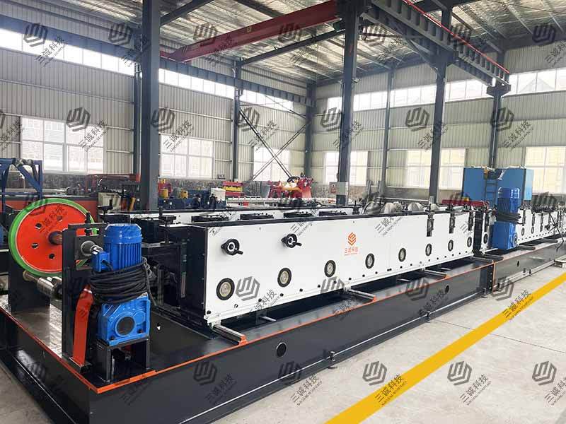 模壓電纜橋架生產(chǎn)線(xiàn)